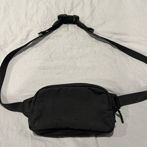 Lululemon mini belt bag